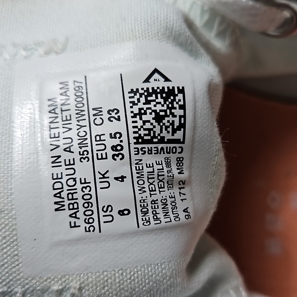 Converse shoes - Picture 9 of 9